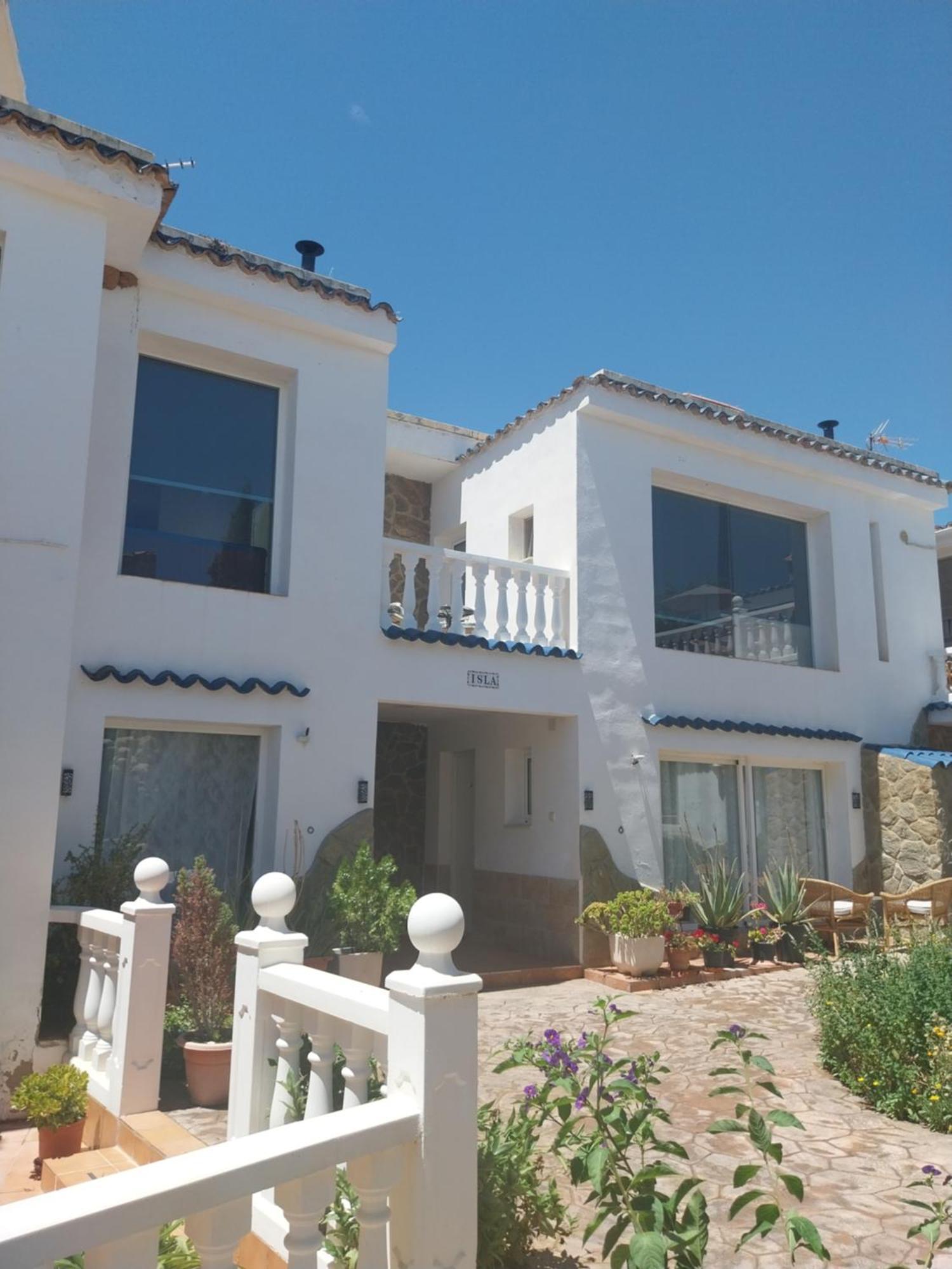 Pension Isla - Couples Only Casas de Cuadra Exterior photo