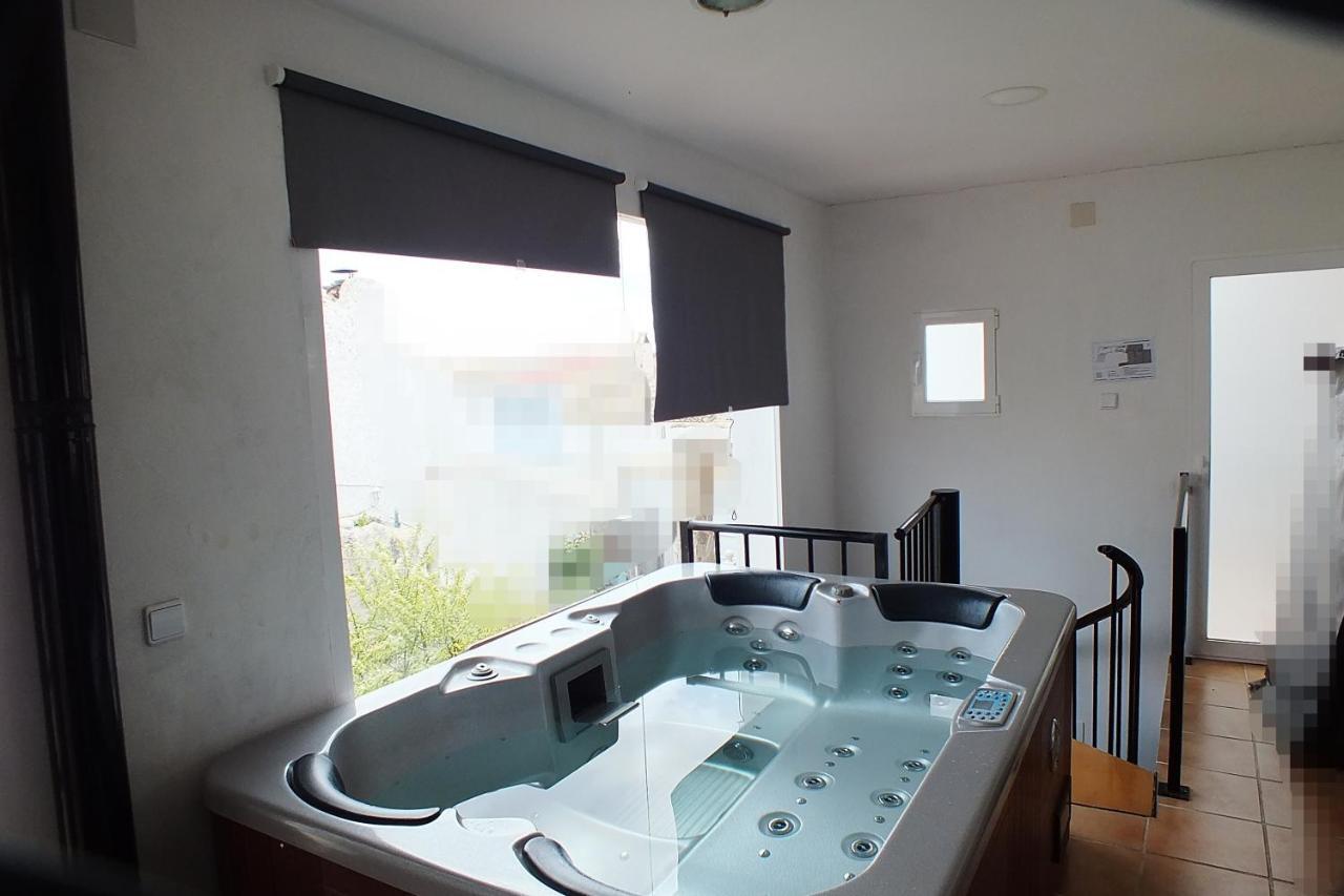 Pension Isla - Couples Only Casas de Cuadra Exterior photo